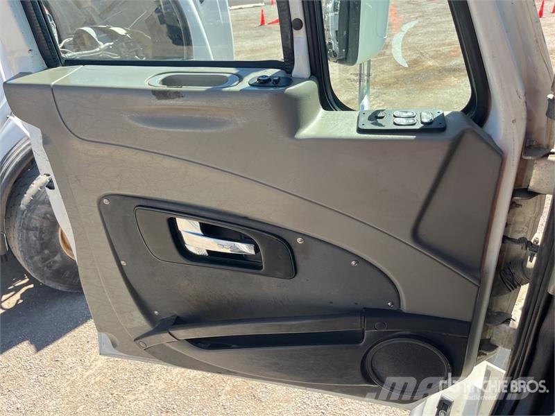 International Prostar LF627 وحدات الجر