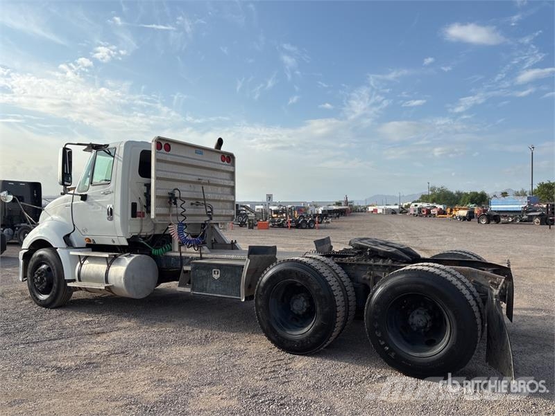 International ProStar+ 122 وحدات الجر