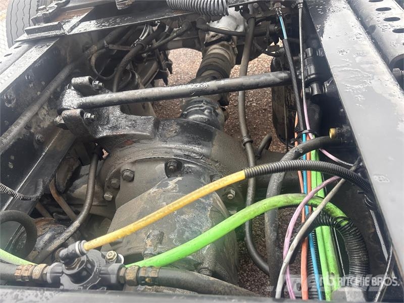 International ProStar+122 6x4 T/A Sleeper Truck Tractor Dragbilar