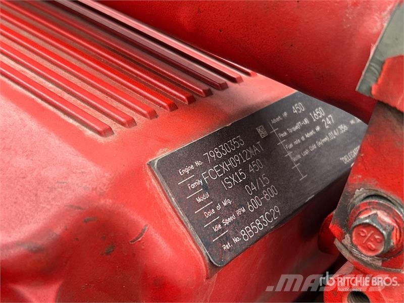 International Prostar+113 6x4 T/A Sleeper Truck Tractor وحدات الجر