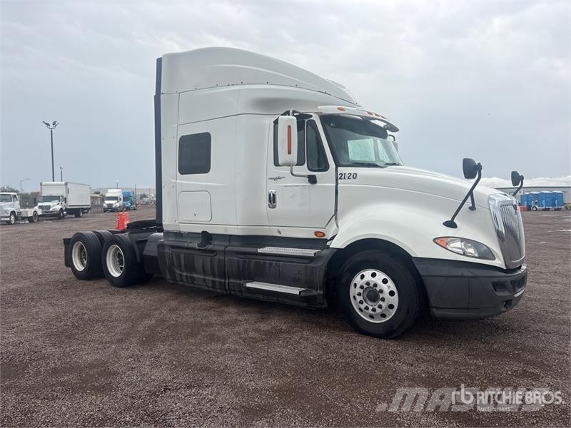 International ProStar+122 6x4 T/A Sleeper Truck Tractor Dragbilar