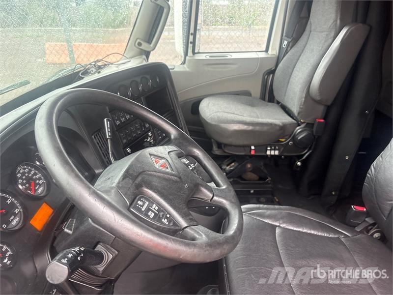 International ProStar+122 6x4 T/A Sleeper Truck Tractor Dragbilar