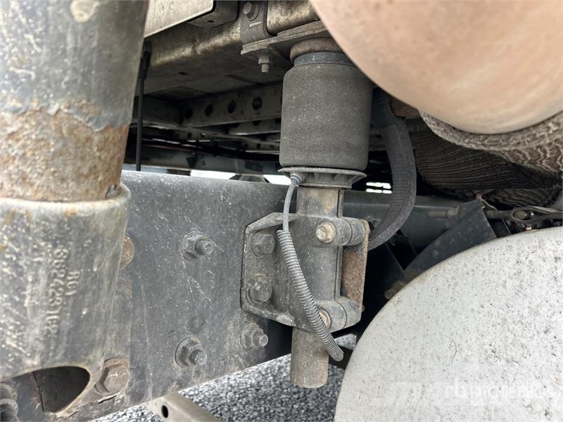 International Prostar+113 6x4 T/A Sleeper Truck Tractor وحدات الجر