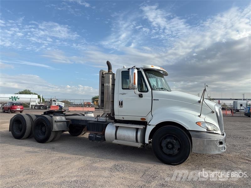 International ProStar+ 122 وحدات الجر