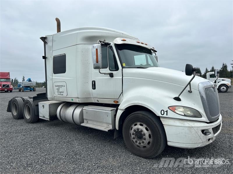 International Prostar+113 6x4 T/A Sleeper Truck Tractor وحدات الجر