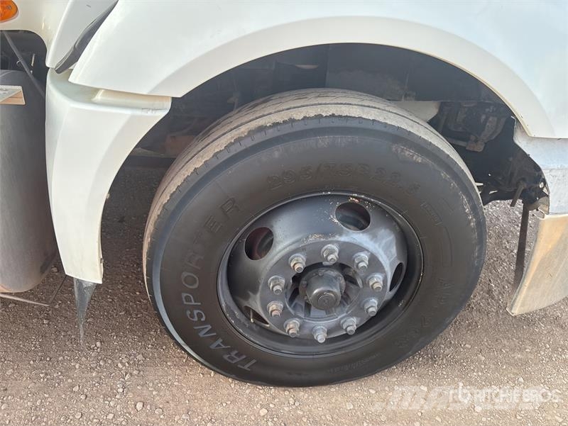 International ProStar+ 122 وحدات الجر