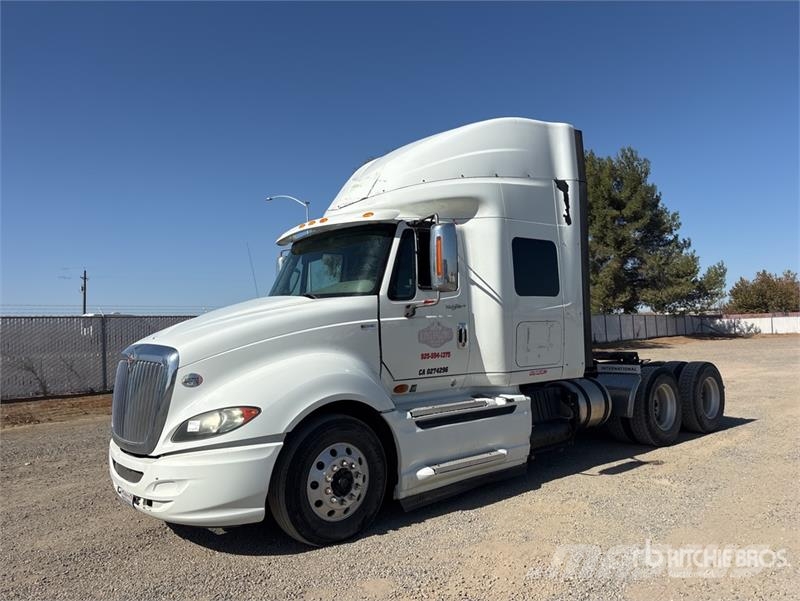 International Prostar+ 122 6x4 T/A Sleeper Truck Tractor Vilcēji