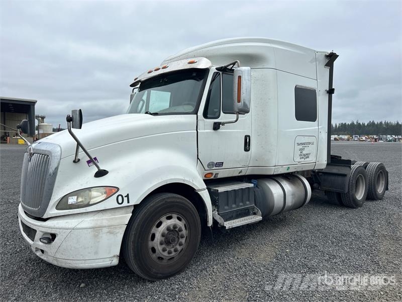 International Prostar+113 6x4 T/A Sleeper Truck Tractor وحدات الجر