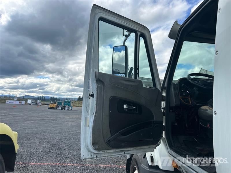 International ProStar Premium Trekkers