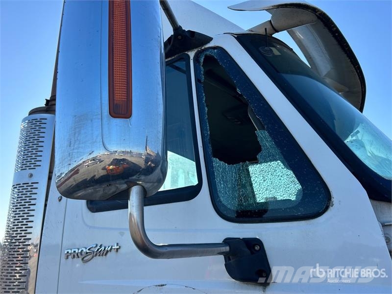 International ProStar Premium Vilcēji