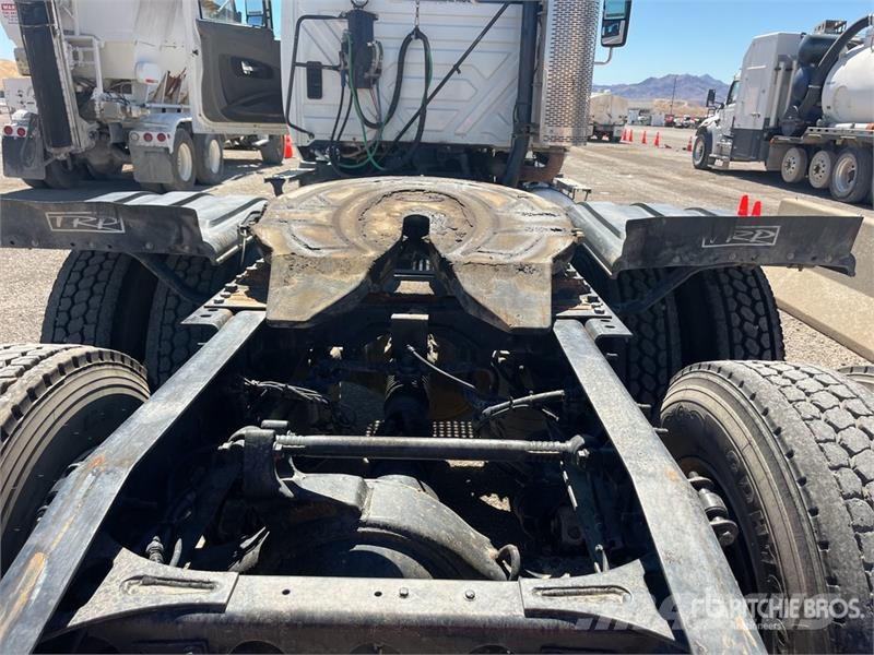 International Prostar LF627 وحدات الجر