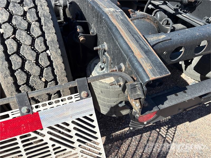 International RH613 6x4 T/A Day Cab Truck Tractor Тягачі