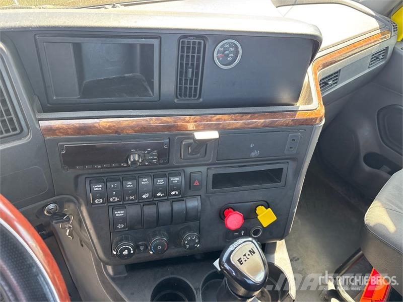 International RH613 6x4 T/A Day Cab Truck Tractor Sattelzugmaschinen
