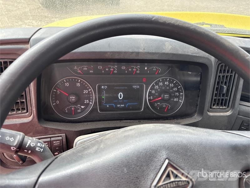 International RH613 6x4 T/A Day Cab Truck Tractor Prime Movers