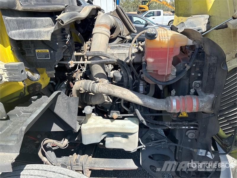 International RH613 6x4 T/A Day Cab Truck Tractor Sattelzugmaschinen