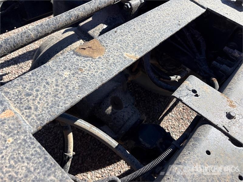 International RH613 6x4 T/A Day Cab Truck Tractor Тягачі