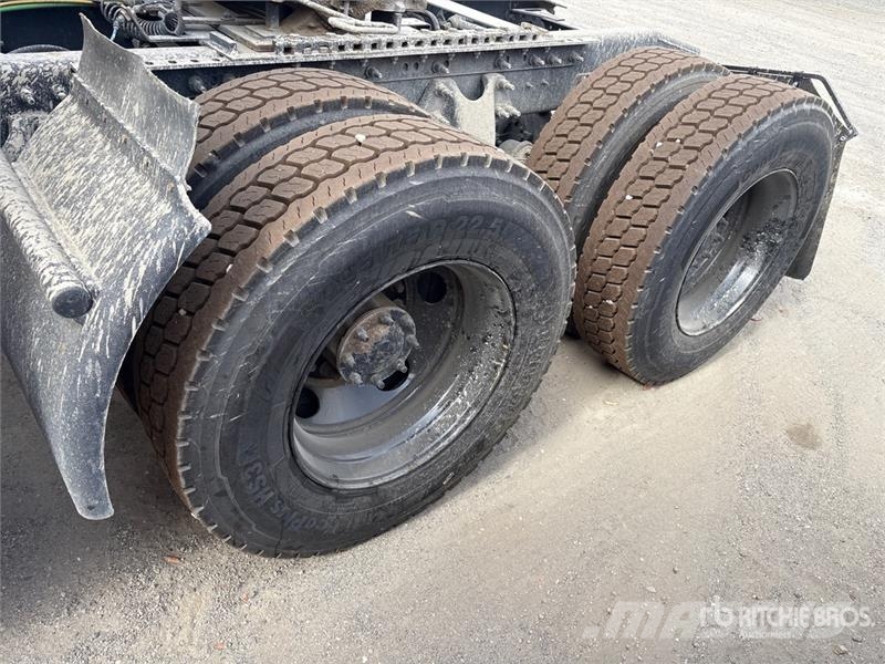 International RH613 6x4 T/A Day Cab Truck Tractor Prime Movers