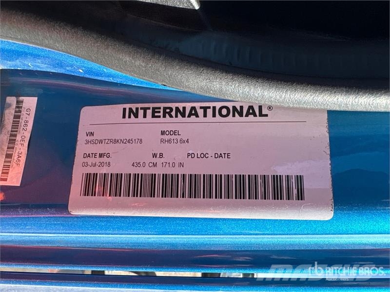 International RH613 6x4 T/A Day Cab Truck Tractor Тягачі