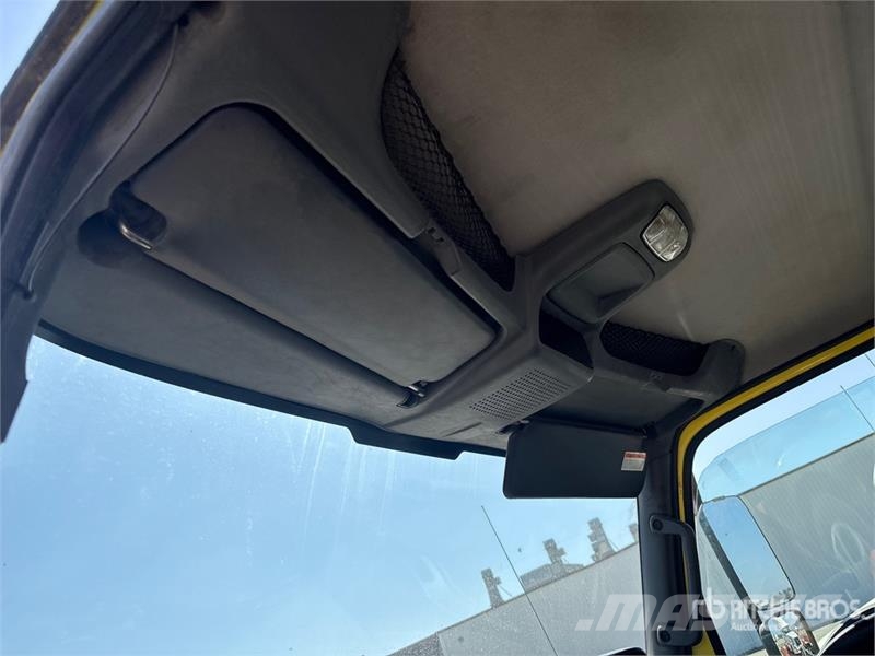 International RH613 6x4 T/A Day Cab Truck Tractor Sattelzugmaschinen