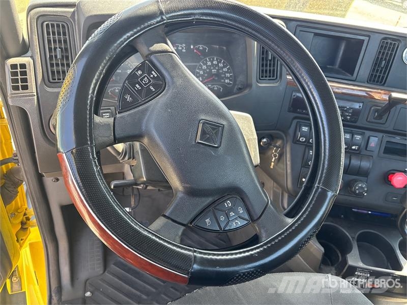 International RH613 6x4 T/A Day Cab Truck Tractor Sattelzugmaschinen