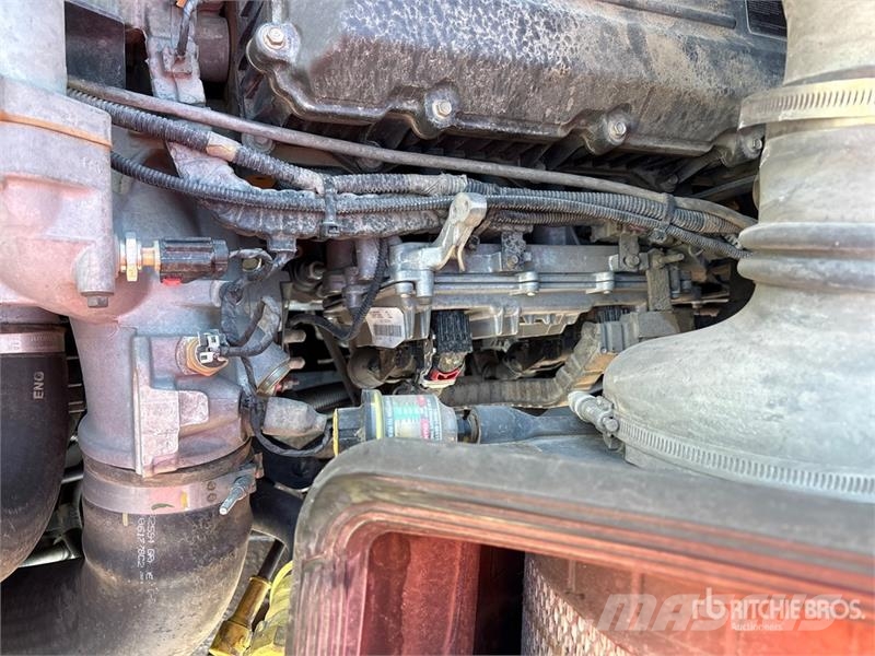 International RH613 6x4 T/A Day Cab Truck Tractor Vilcēji