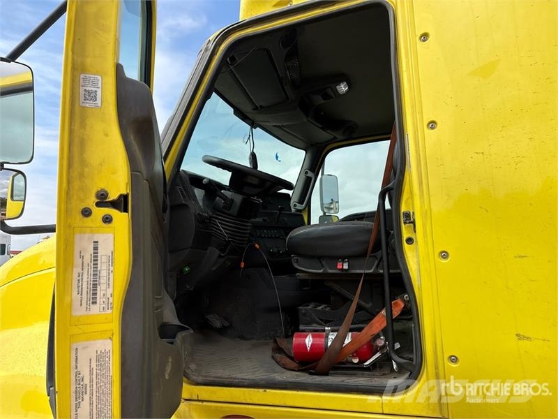 International RH613 6x4 T/A Day Cab Truck Tractor Prime Movers