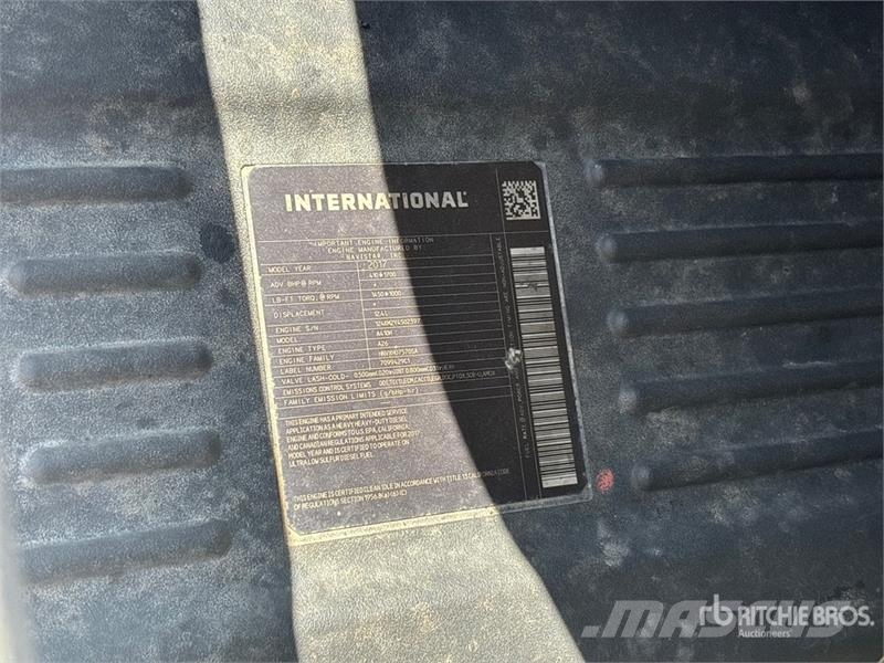 International RH613 6x4 T/A Day Cab Truck Tractor Sattelzugmaschinen