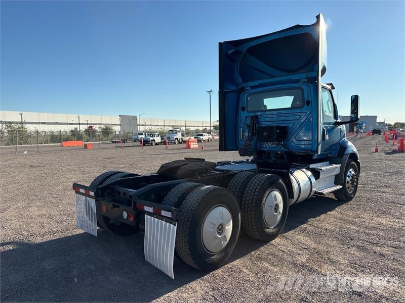 International RH613 6x4 T/A Day Cab Truck Tractor Vilcēji