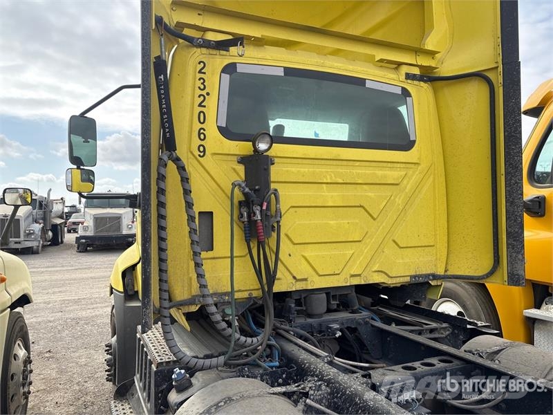 International RH613 6x4 T/A Day Cab Truck Tractor Prime Movers