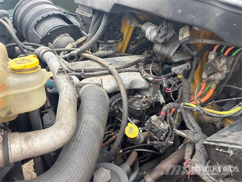International WorkStar 7400 6x4 Vacuum Excavator Truck (Inoperab Kombi vozila/ vakum kamioni