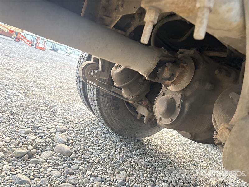 International WorkStar 7400 6x4 Van Truck Sunkvežimiai su dengtu kėbulu