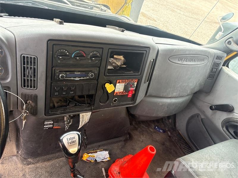 International WorkStar 7400 6x4 Vacuum Excavator Truck (Inoperab Kombi vozila/ vakum kamioni
