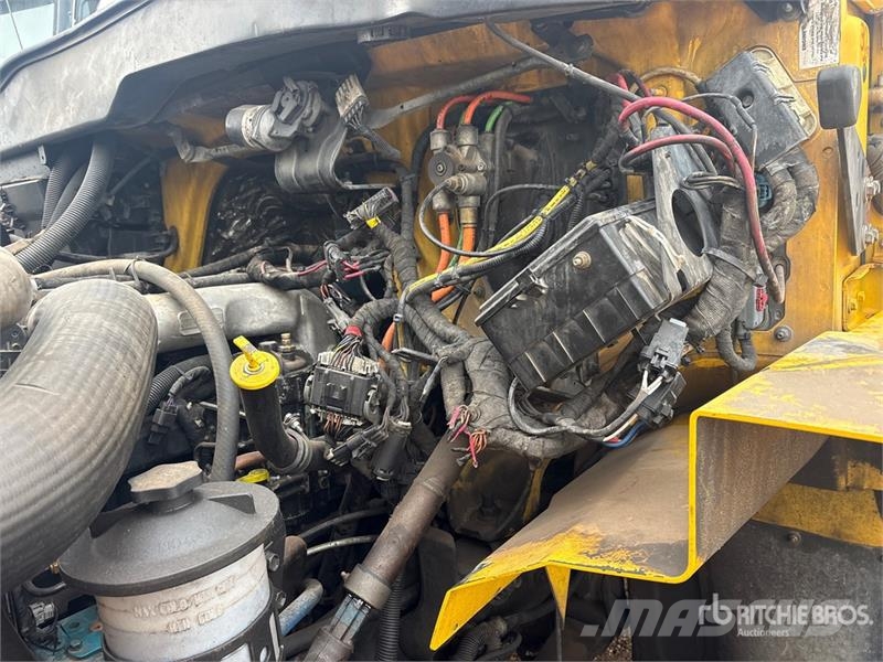 International WorkStar 7400 6x4 Vacuum Excavator Truck (Inoperab Kombi vozila/ vakum kamioni