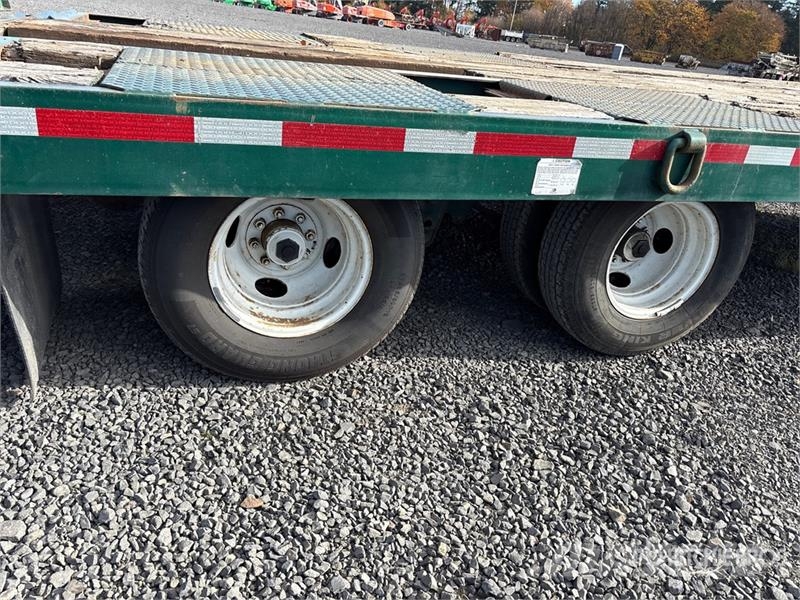 Interstate 20DT 24 ft T/A Equipment Trailer مقطورات مركبات نقل