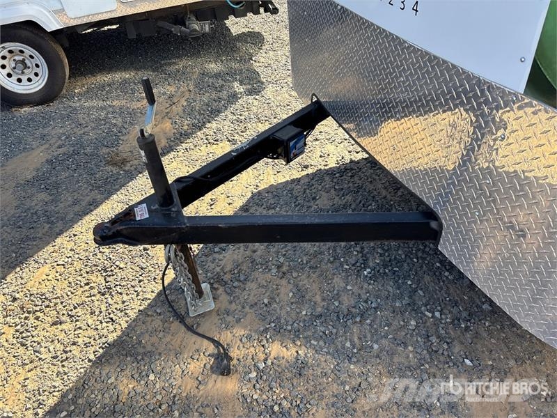 Interstate TRPL42-39258 14 ft T/A Enclosed Trailer 厢式拖车