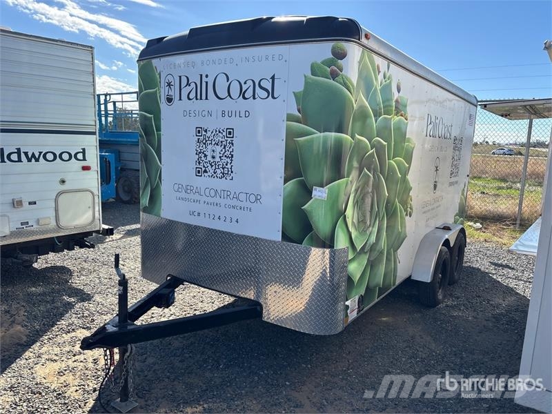 Interstate TRPL42-39258 14 ft T/A Enclosed Trailer 厢式拖车