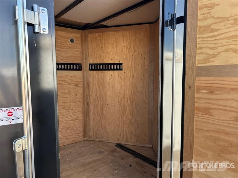 Interstate VICTV716TA2 16 ft T/A Enclosed Trailer Prikolice zabojniki