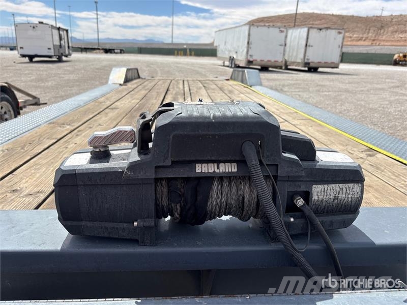 IPT T/A Equipment Trailer Remolques para transporte de vehículos