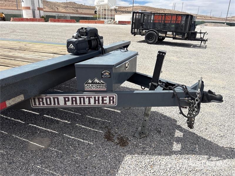 IPT T/A Equipment Trailer Remolques para transporte de vehículos