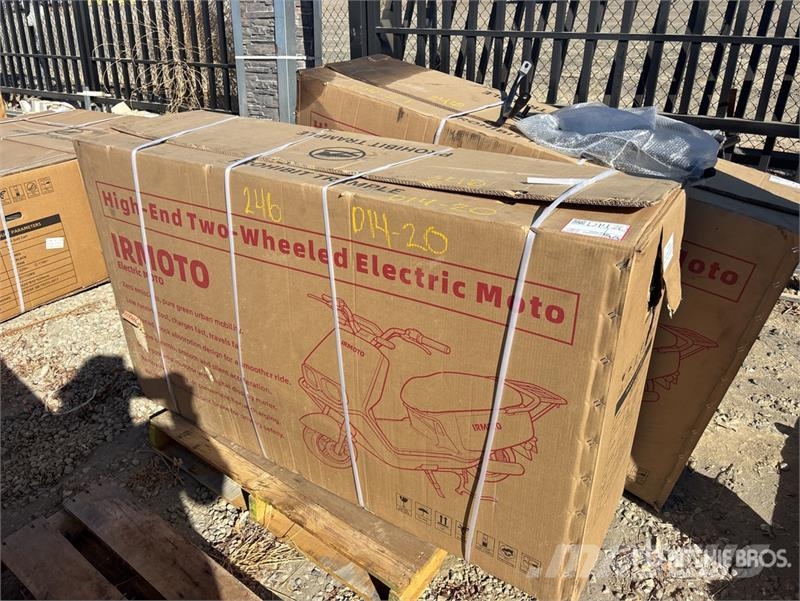 IRMOTO-BLACK Electric Moped (Unused) PKWs