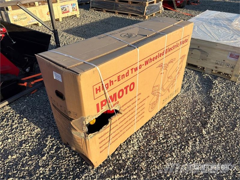 IRMOTO-RED Electric Moped (Unused) PKWs