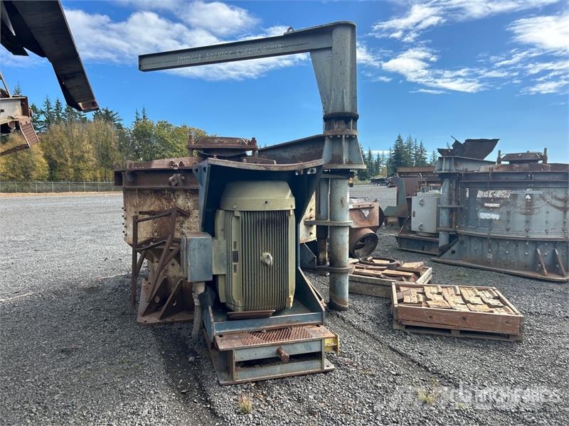  ISC 103 Vertical Shaft Impact Crusher قطع غيار المخلفات / إعادة التدوير والمحاجر