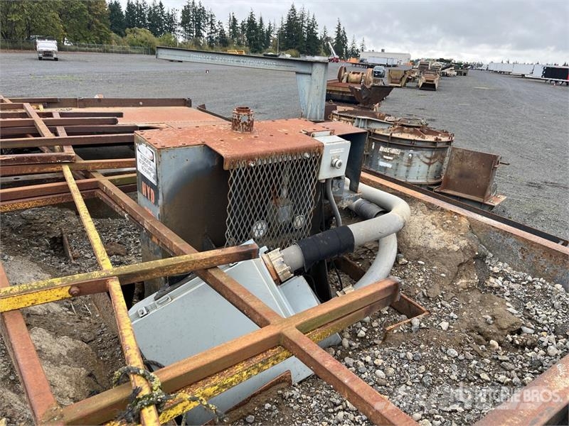  ISC 82-EVT Vertical Shaft Impact Crusher قطع غيار المخلفات / إعادة التدوير والمحاجر