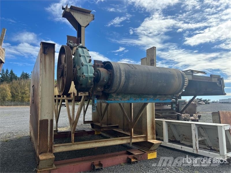  ISC 82-EVT Vertical Shaft Impact Crusher قطع غيار المخلفات / إعادة التدوير والمحاجر