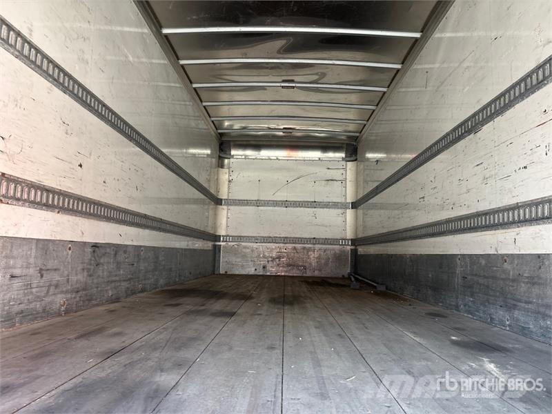 Isuzu FTR 4x2 Van Truck Фургони