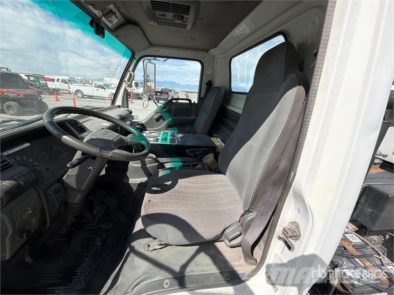 Isuzu NPR Kamioni za čišćenje ulica