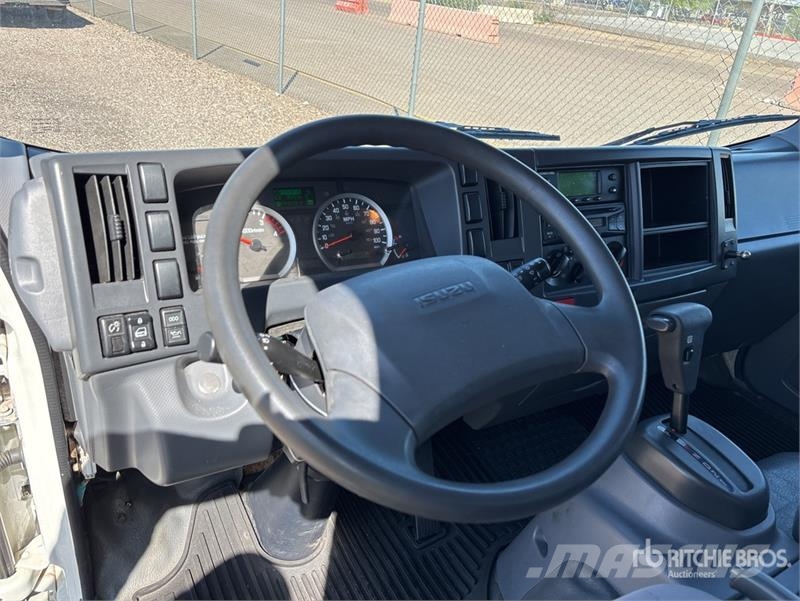 Isuzu NPR شاحنات بدرجة حرارة قابلة للضبط