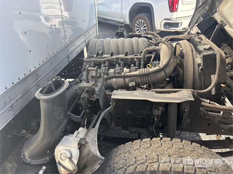 Isuzu NPR Camiones caja cerrada
