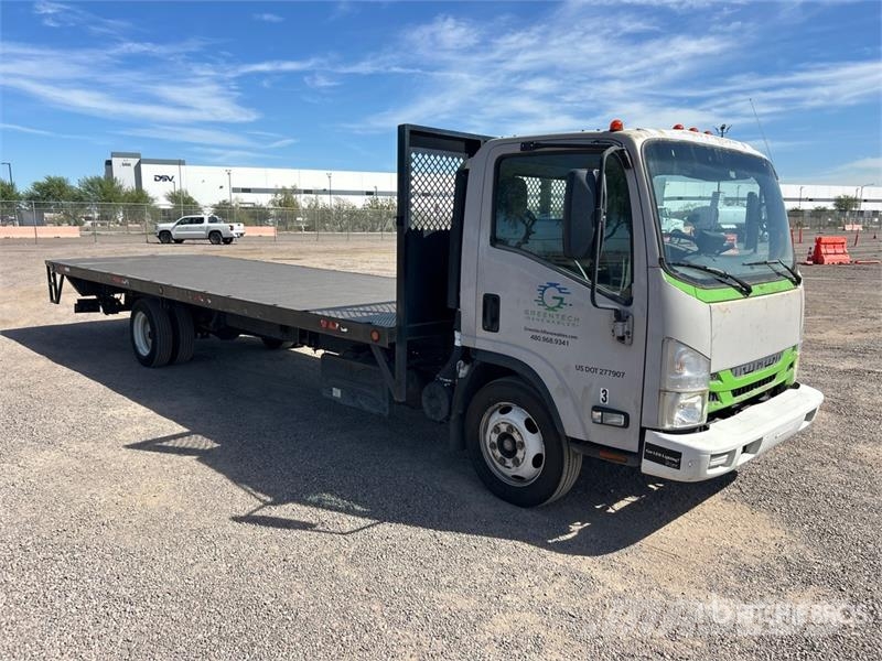 Isuzu NPR Pritschenwagen/Pritschenwagen mit Seitenklappe