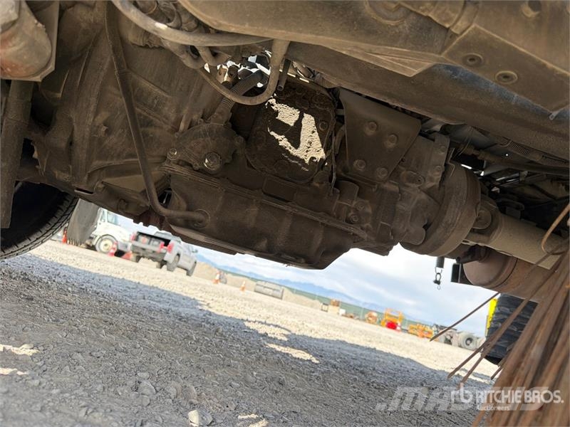Isuzu NPR Kamioni za čišćenje ulica